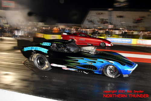 Tod Barker - 'Back in Black' 
(near lane) vs Scott Palmer - 'Scott Palmer Racing' (far lane)